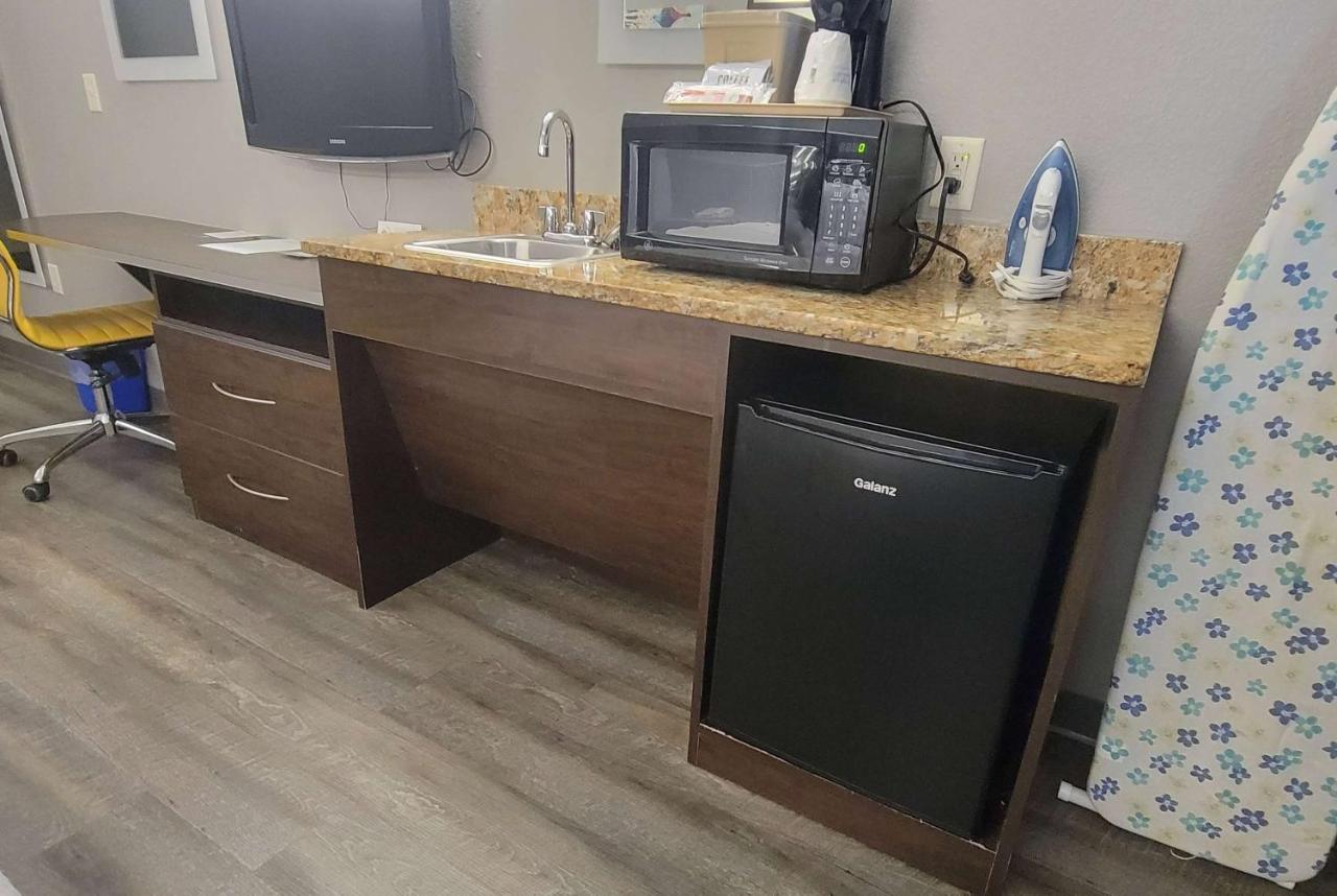 Microtel Inn & Suites By Wyndham Bluffs Council Bluffs Eksteriør billede