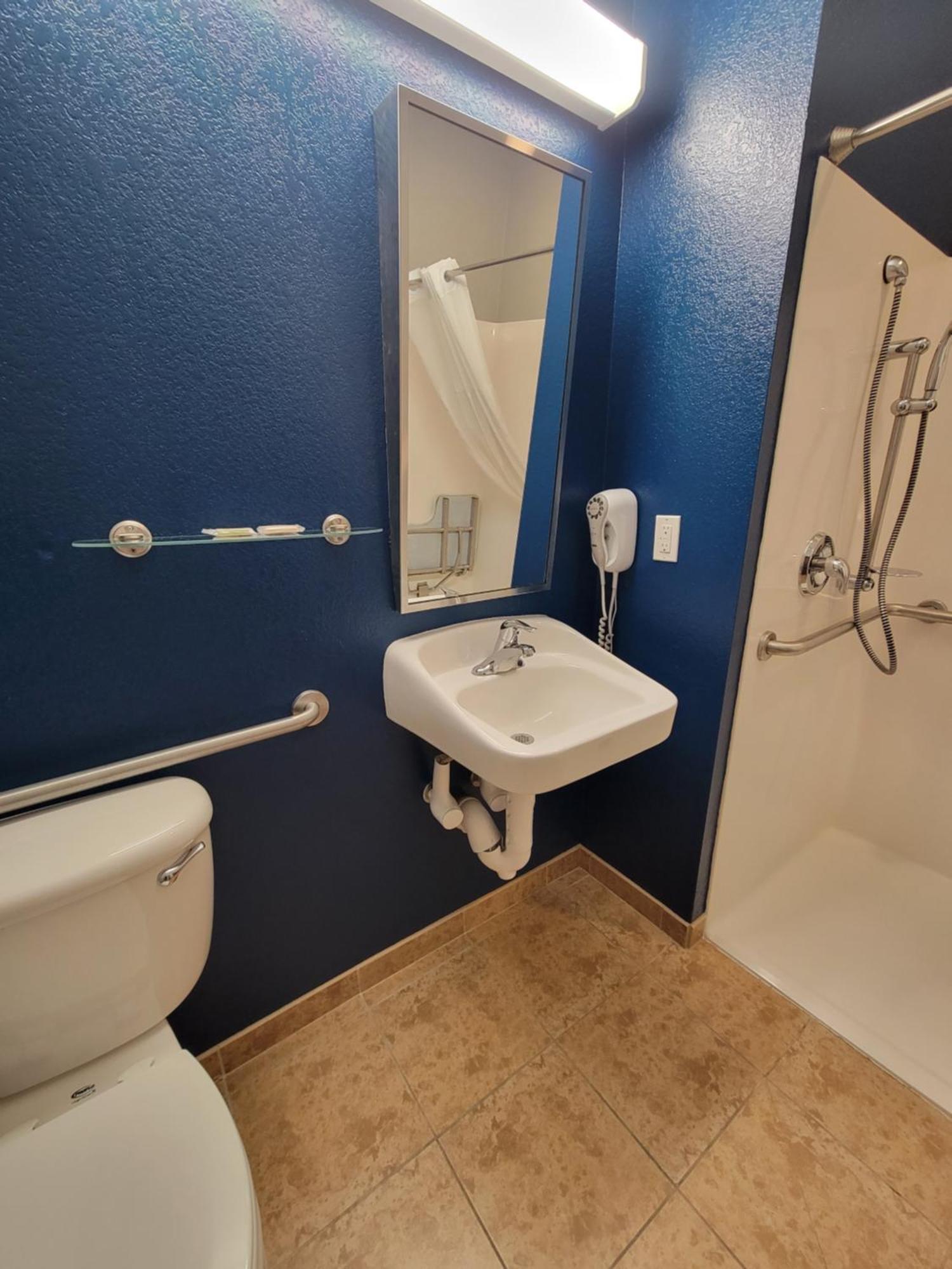 Microtel Inn & Suites By Wyndham Bluffs Council Bluffs Eksteriør billede
