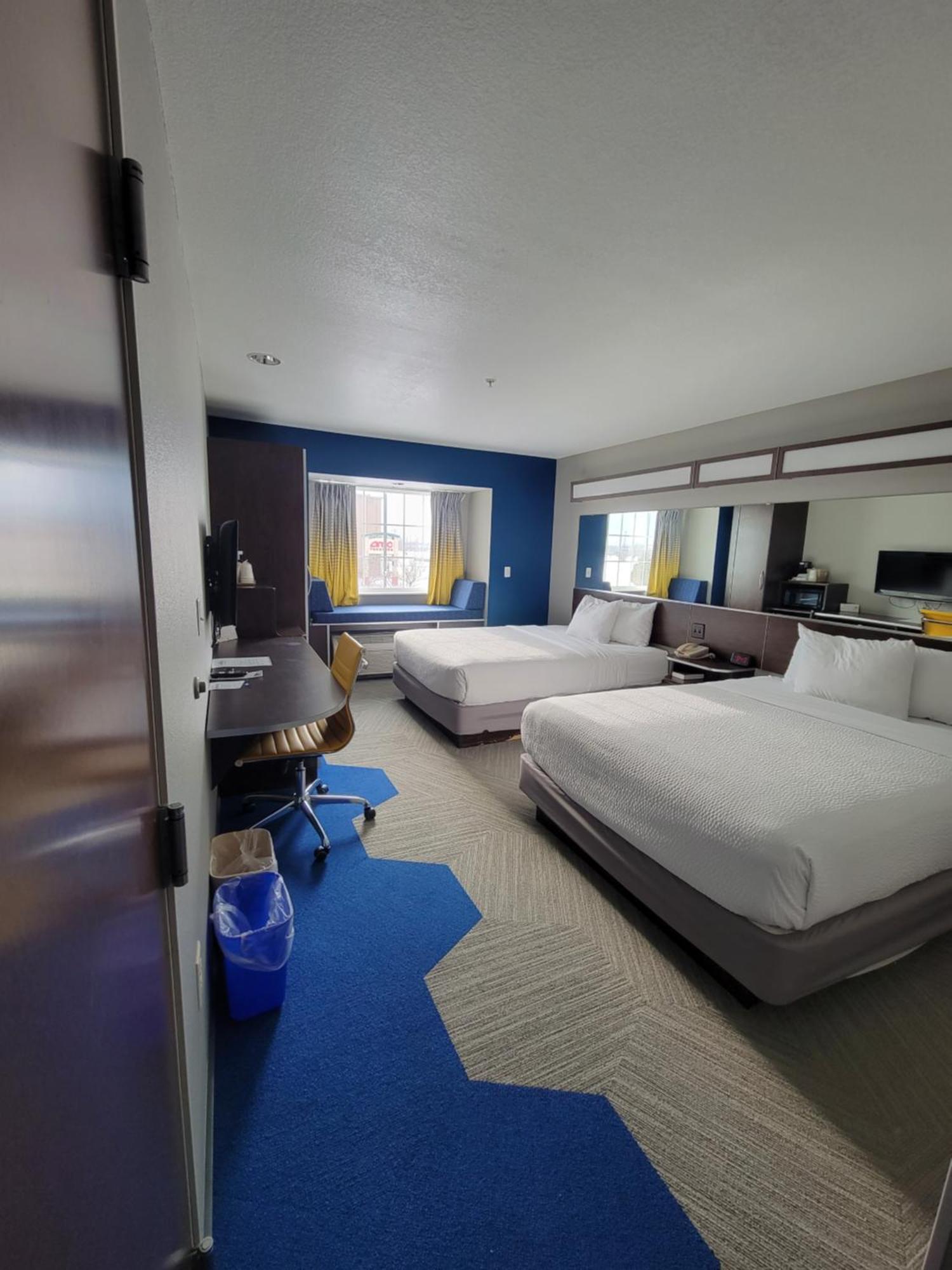 Microtel Inn & Suites By Wyndham Bluffs Council Bluffs Eksteriør billede