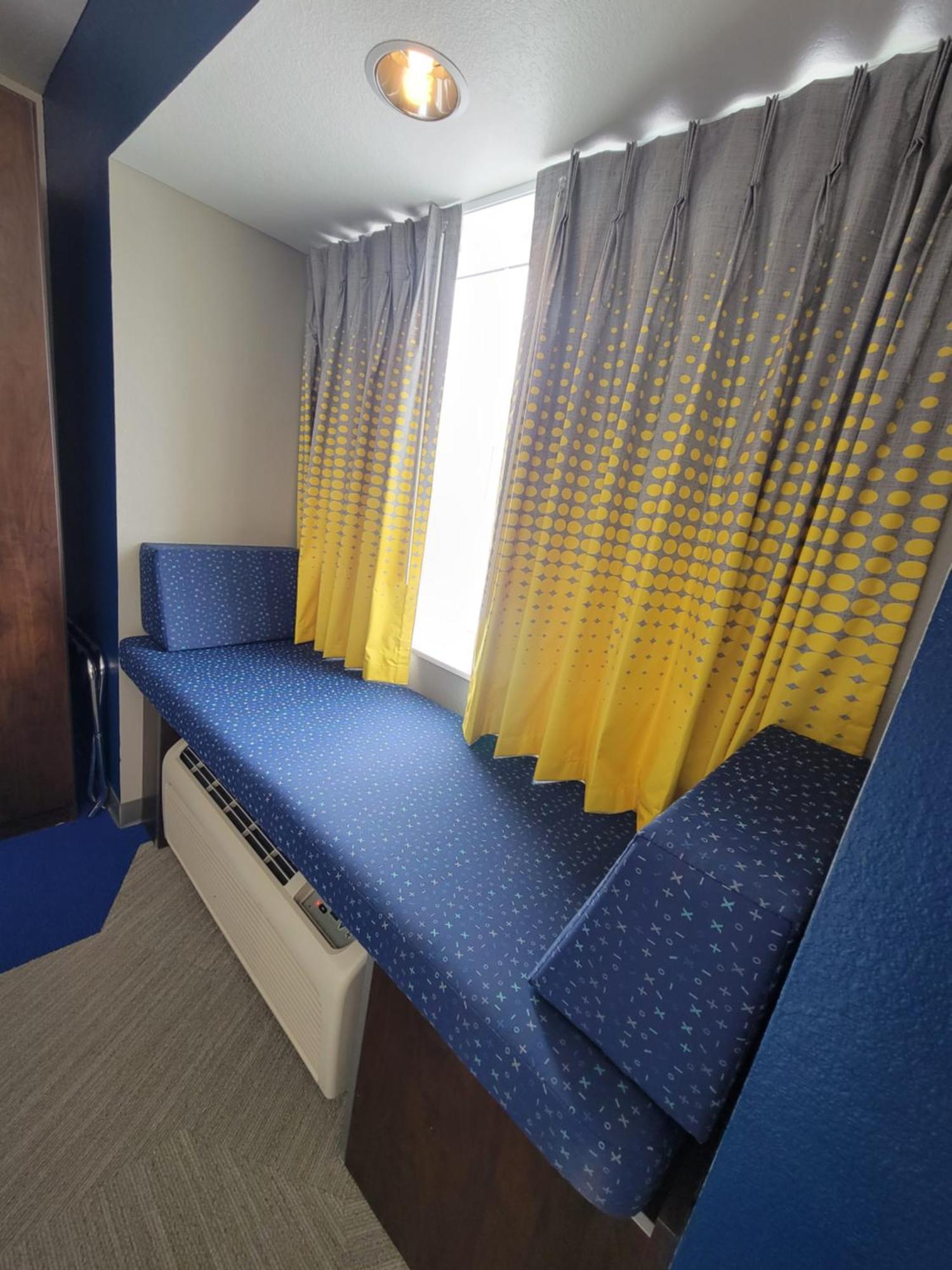 Microtel Inn & Suites By Wyndham Bluffs Council Bluffs Eksteriør billede