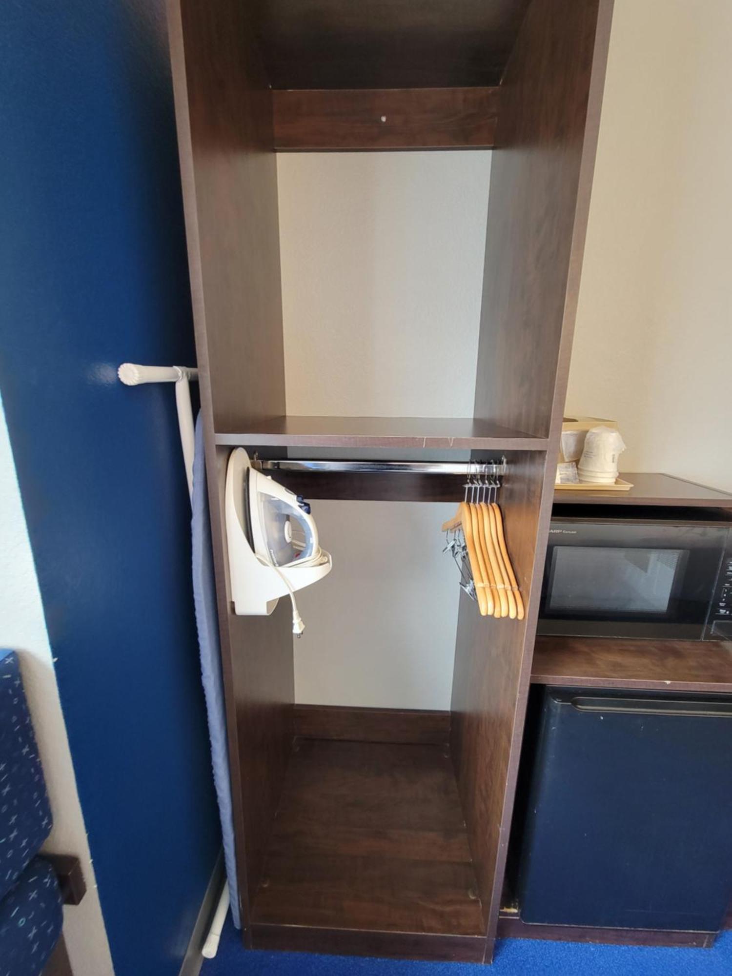 Microtel Inn & Suites By Wyndham Bluffs Council Bluffs Eksteriør billede
