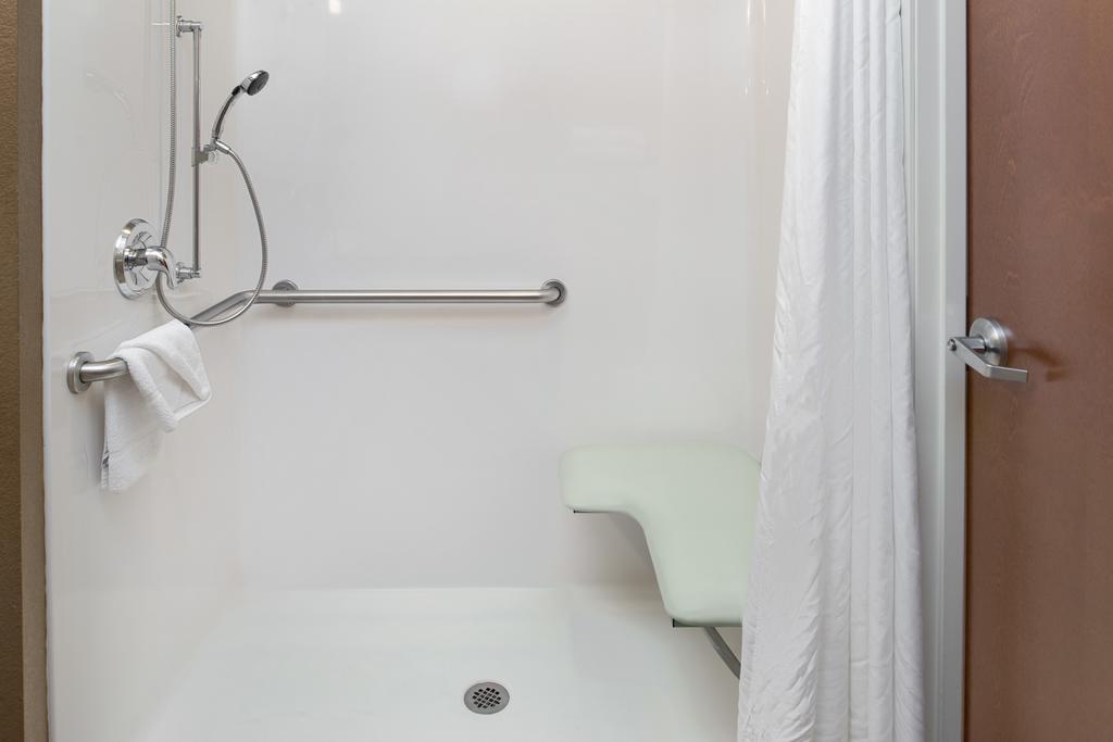 Microtel Inn & Suites By Wyndham Bluffs Council Bluffs Eksteriør billede